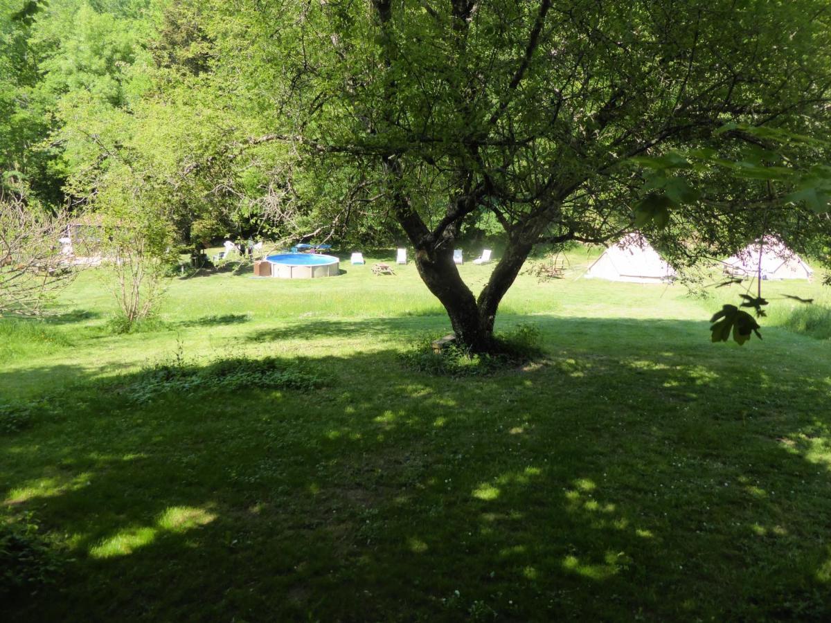 Belair Le Camping Champagnac-de-Bélair Exterior foto